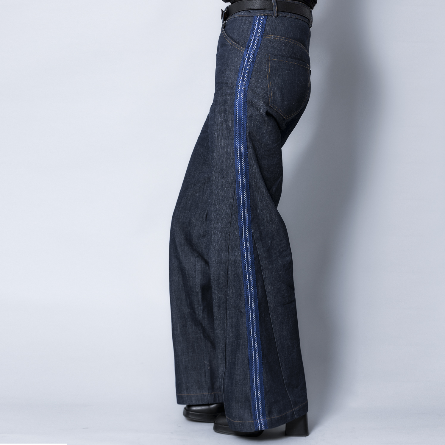 Le Jean Lyetta Phalo : élégance et authenticité – Image 5